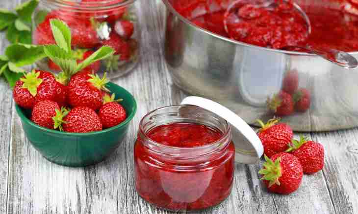 How to make cherry in jelly for the winter